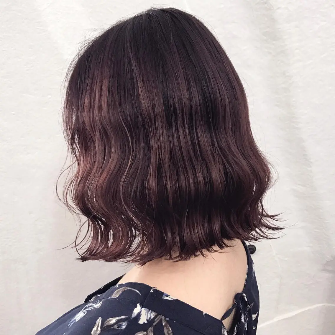 ミディアム カラー ブリーチ ピンクカラー K-POP好き美容師 🇰🇷Kai.Yのヘアスタイル