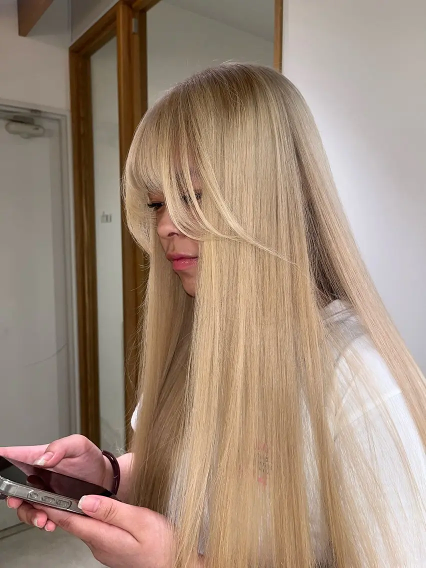 カラー ヘアカラー 横井 優奈のヘアスタイル
