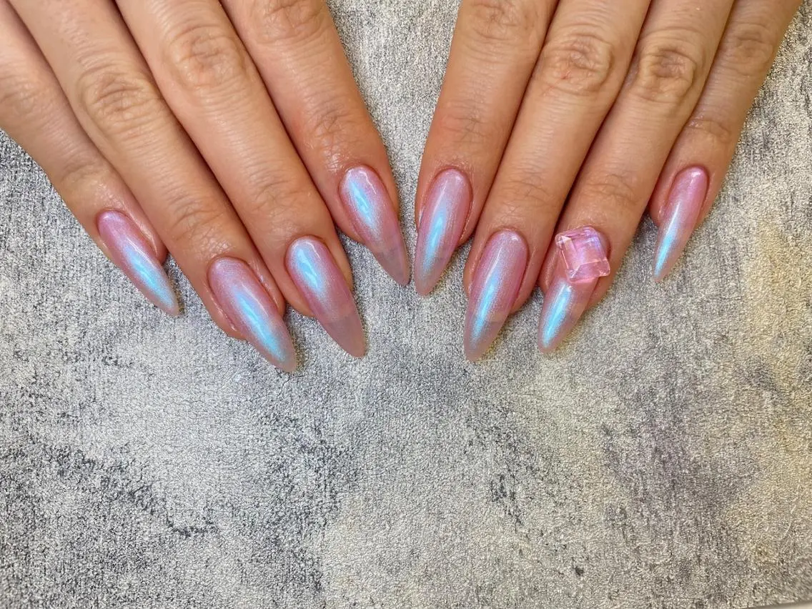 ネイル ハンドネイル ルイス " Nail 渋谷のネイルデザイン