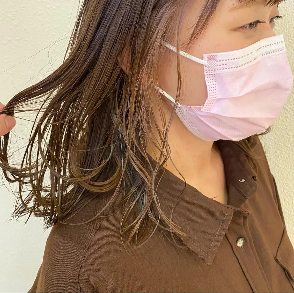 セミロング カラー 中川 茜里のヘアスタイル