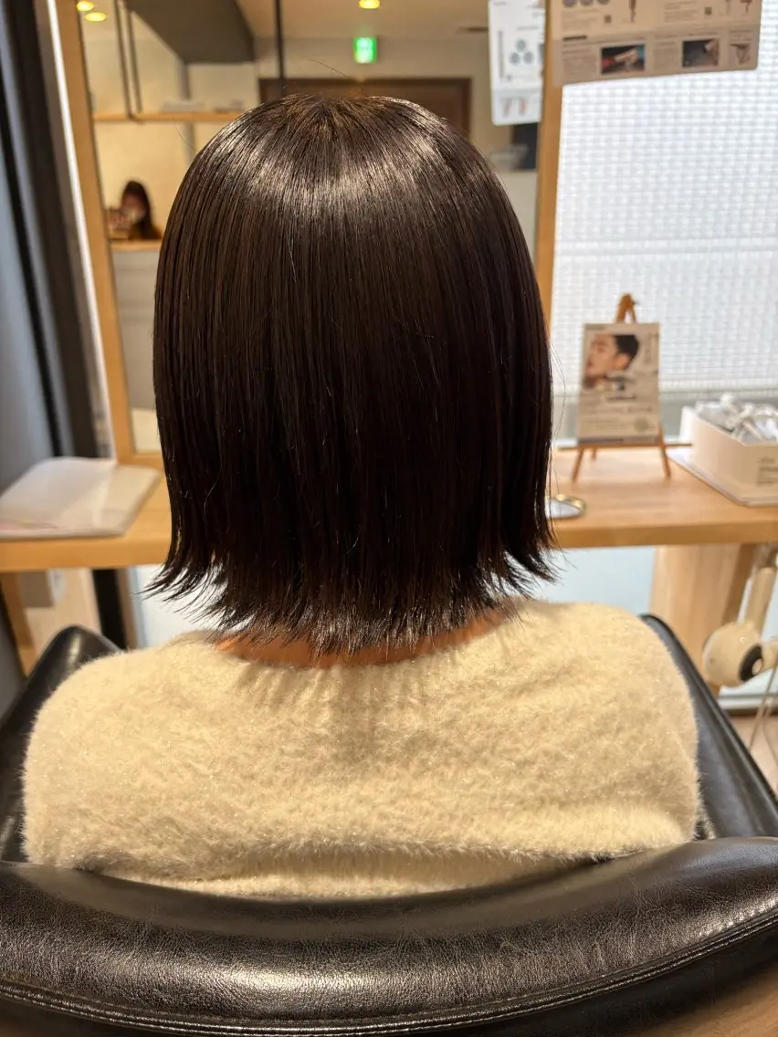ミディアム ボブ 外ハネヘア 荒木 帆香のヘアスタイル