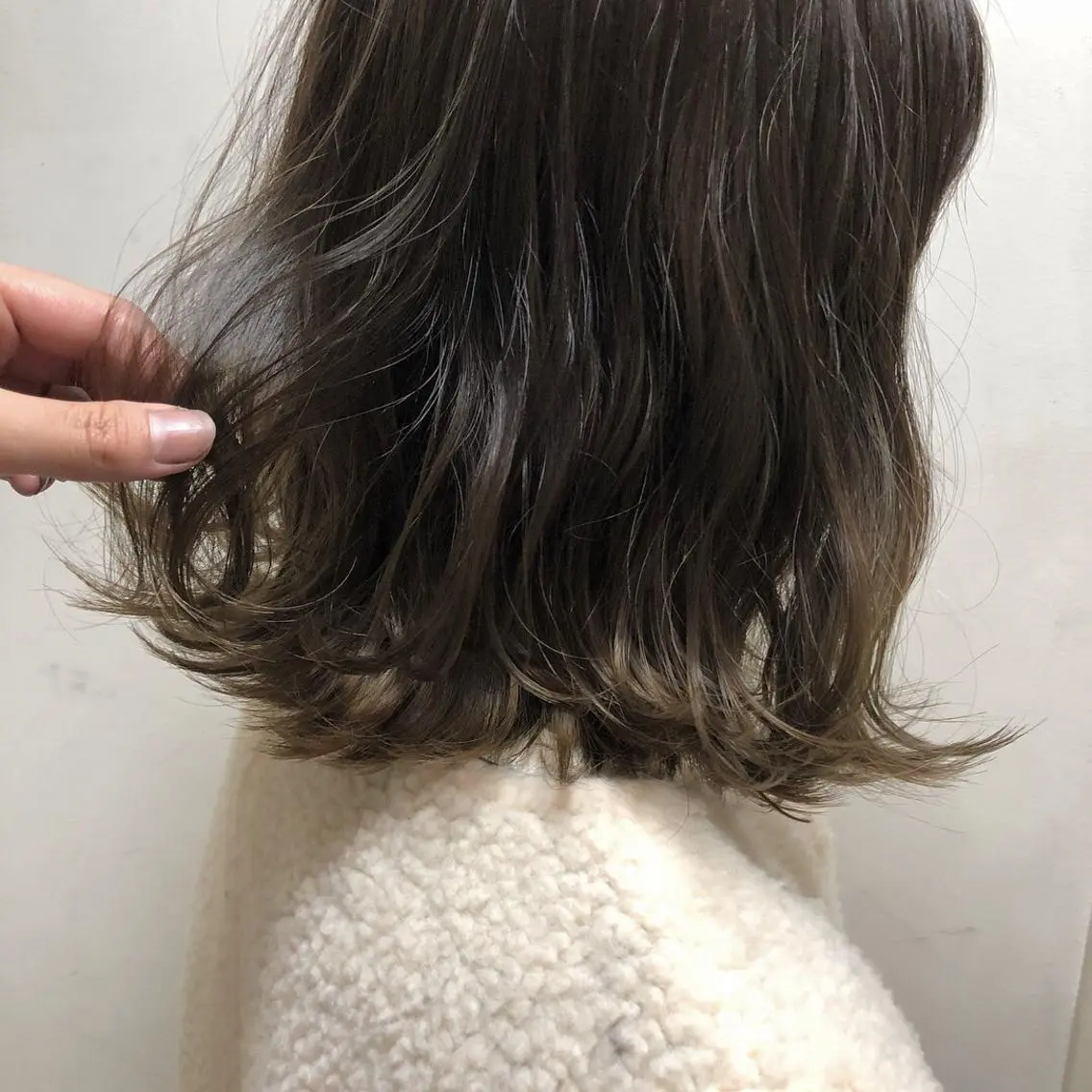 ミディアム カラー パーマ ヘアアレンジ 川上 智汐のヘアスタイル