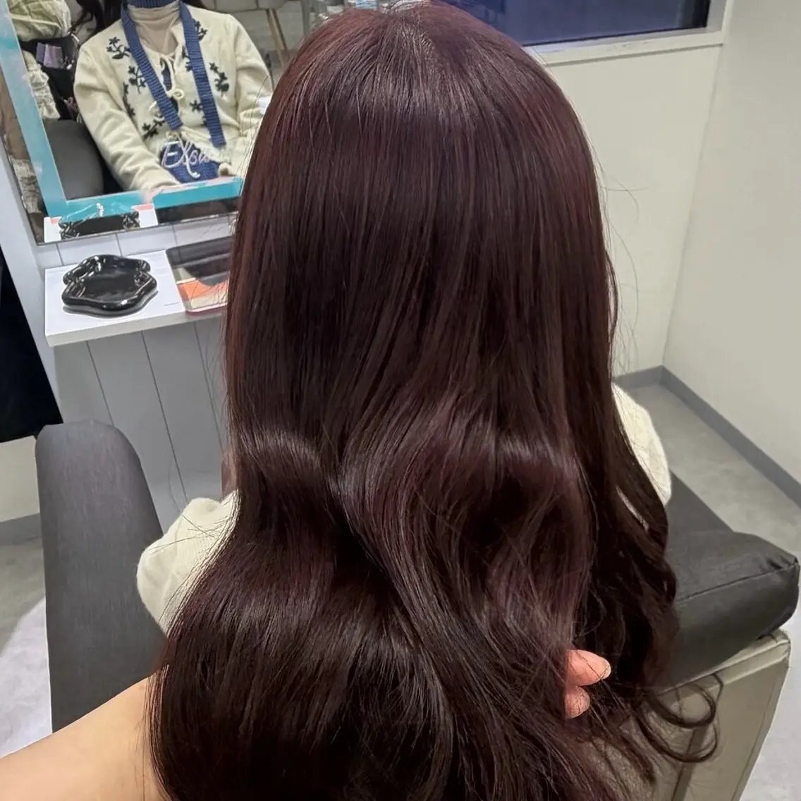 ロング トリートメント 川田 虹心桜のヘアスタイル