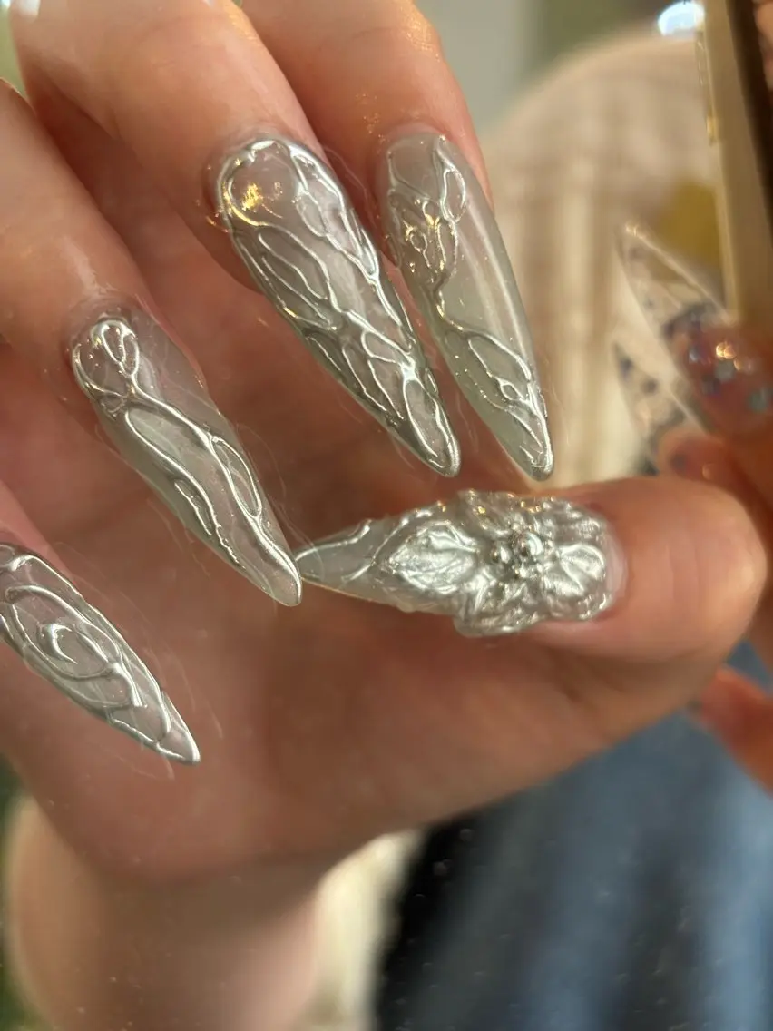 ネイル アートネイル ロングネイル ハンドネイル 𝑬𝑹𝑰𝑲𝑨 𓂃🎀𓈒𓏸のネイルデザイン