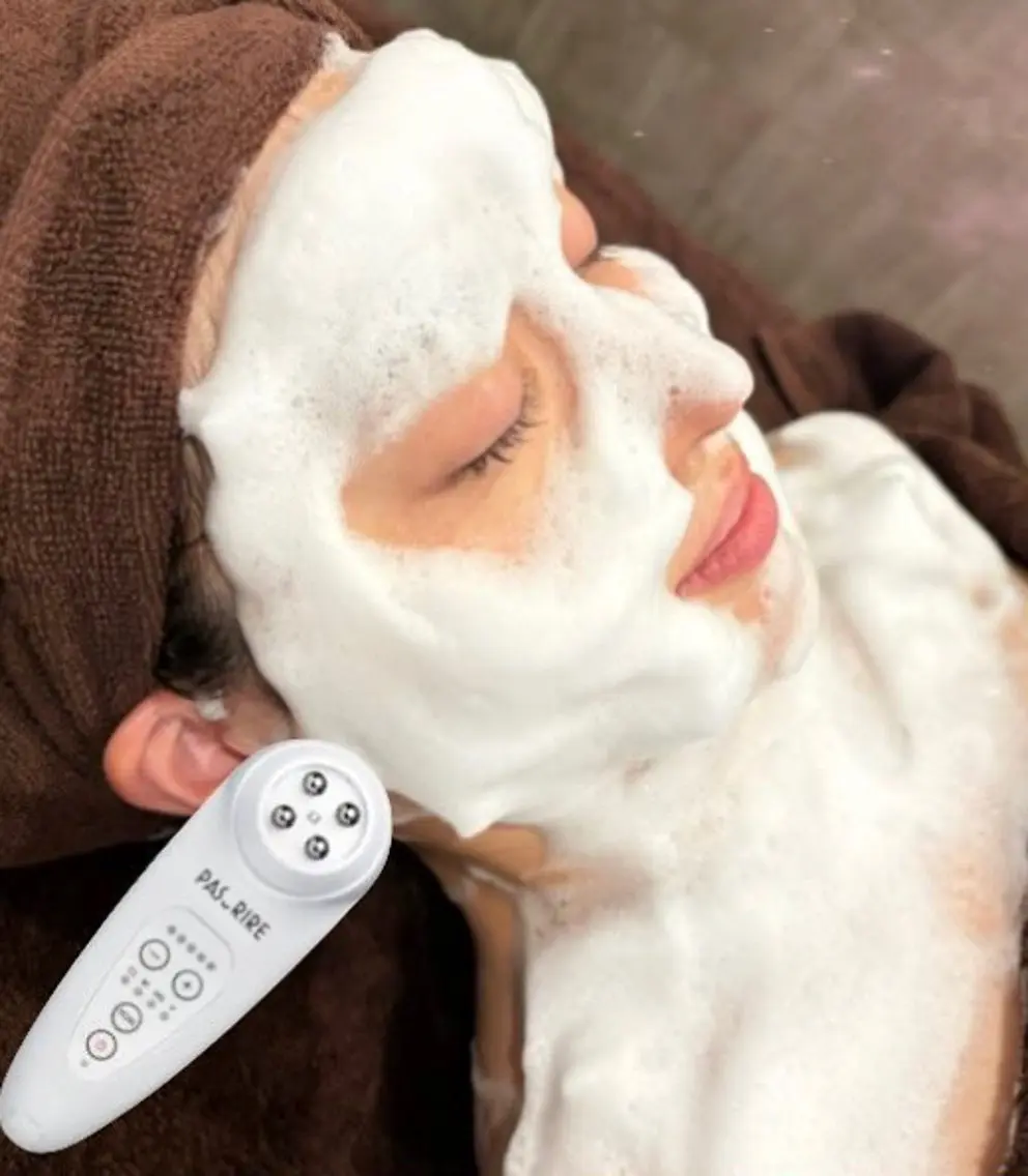 【New✨】大人気美顔器パスリルを使用💓「肌再生」と「小顔」が同時にできる韓国式肌管理𓂃🫧肌再生造顔フェイシャルの写真