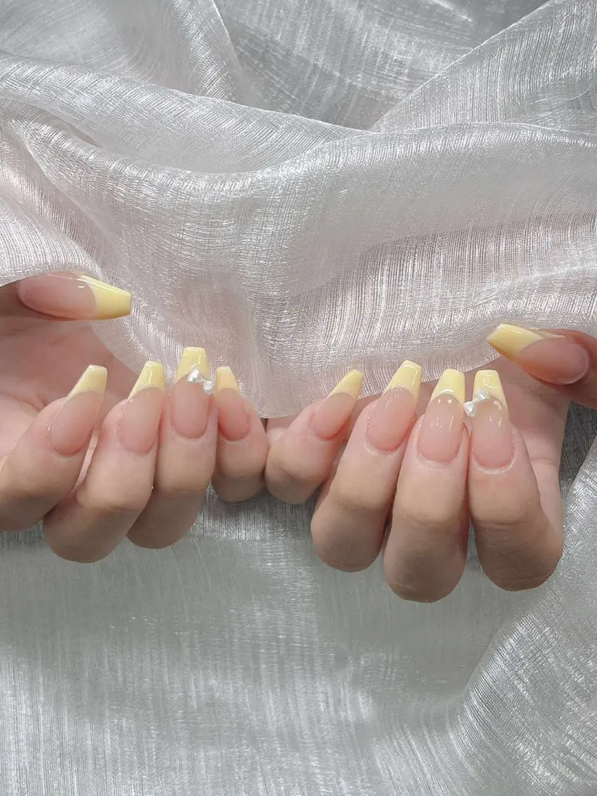 ネイル ハンドネイル Lee Nailsのネイルデザイン