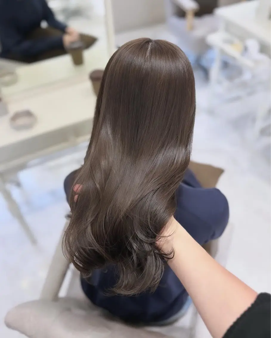 ロング ケアカラー 髪質改善× ブリーチなしyutoのヘアスタイル