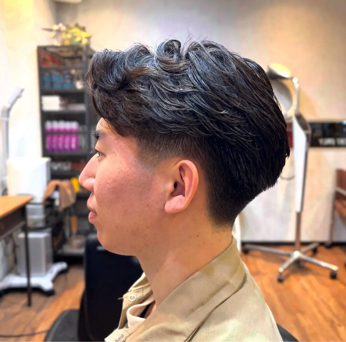 ショート パーマ メンズ センターパート メンズパーマ ニュアンスパーマ フクヤマサクラ /メンズカットのヘアスタイル