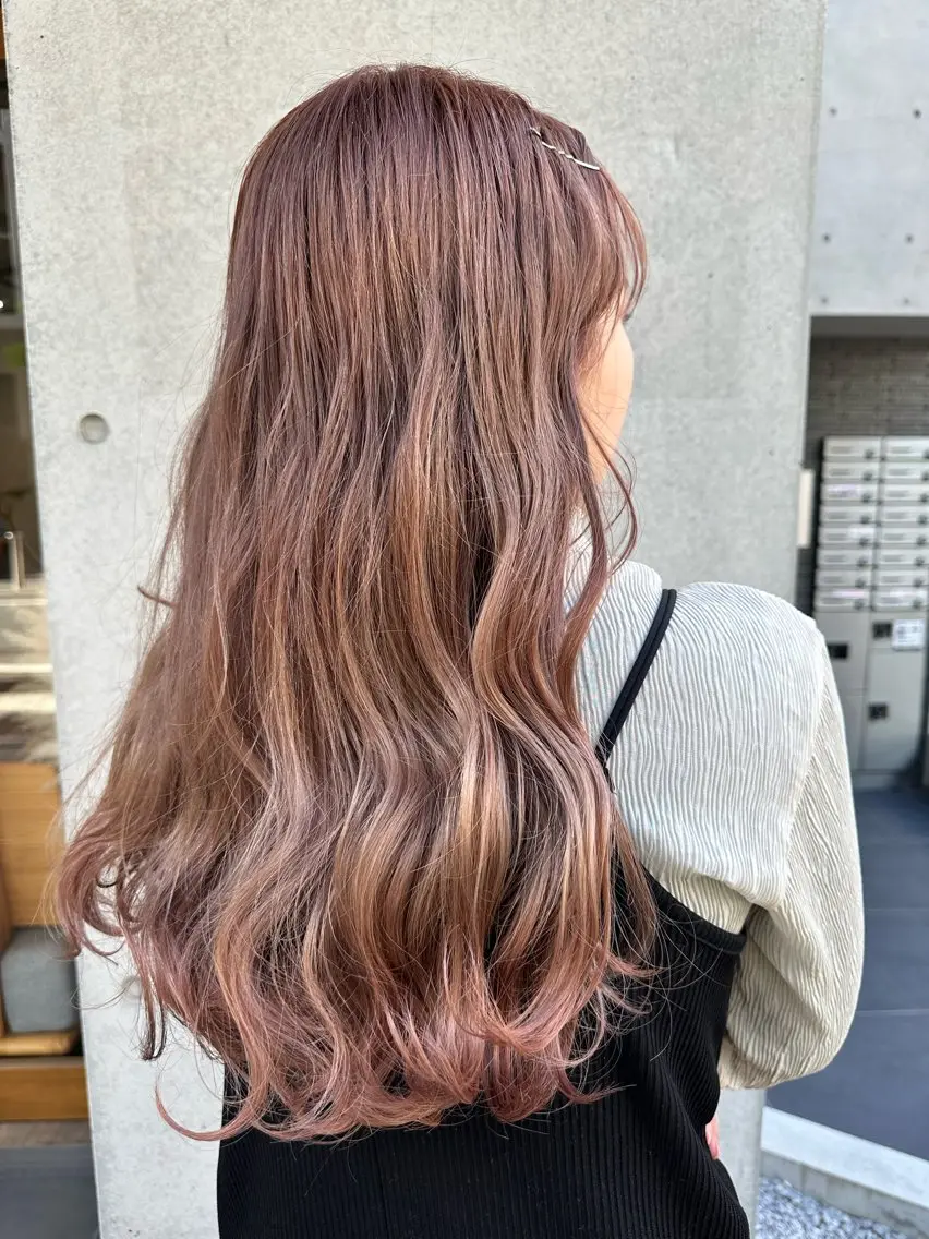 ロング カラー ベージュカラー ピンクカラー ピンクベージュ 🫧MANA🫧縮毛 矯正モデル募集中🧡のヘアスタイル