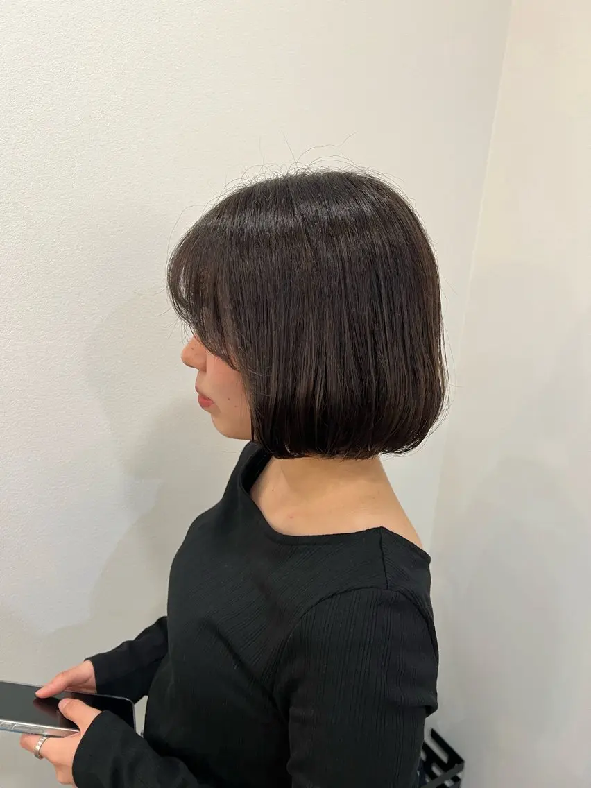 ミディアム ボブ カット 今田 飛奈のヘアスタイル