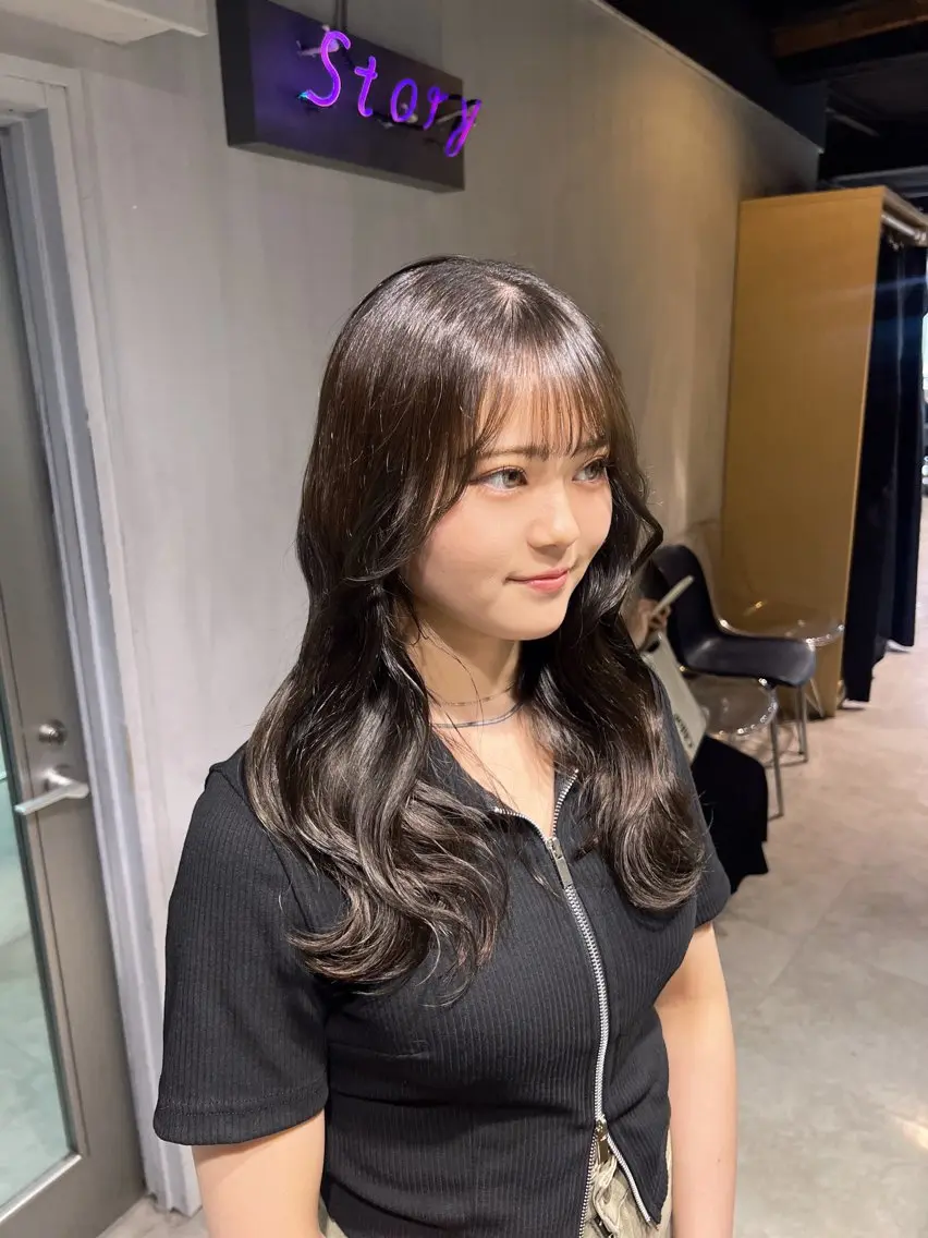 ロング カラー カット ヘアカラー NANAMI🩵 大人可愛い韓国ヘアのヘアスタイル