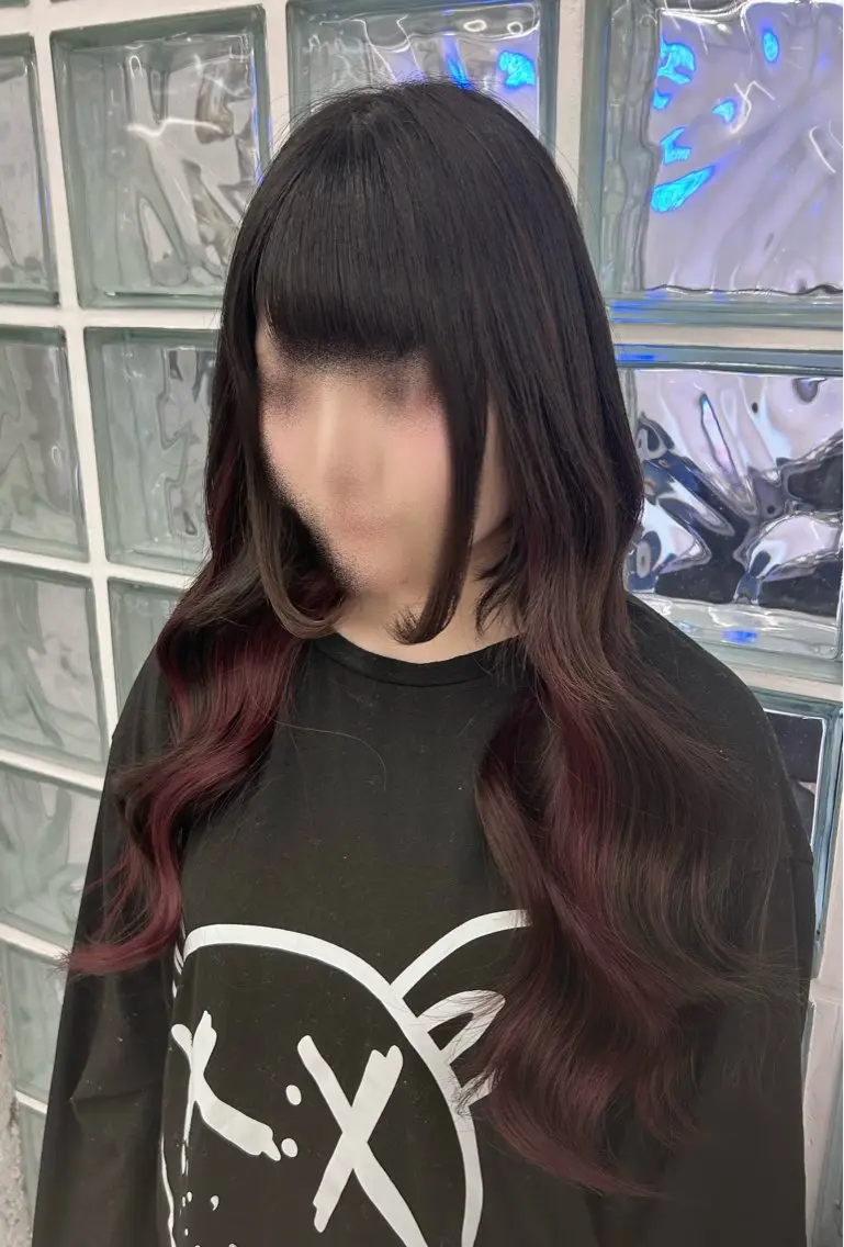 ロング エクステ 三尾 樺緒のヘアスタイル