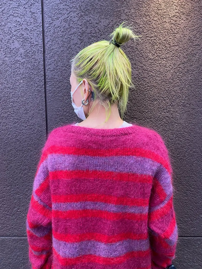 セミロング カラー ベージュカラー ハイライトカラー イエローカラー ハイライト ヘアカラー トリートメント KAWAHARA YUKIのヘアスタイル