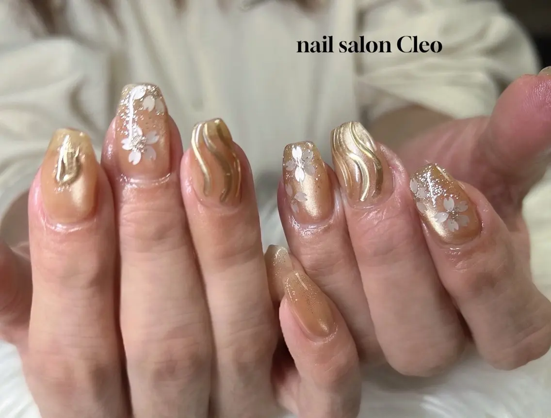 ネイル 桜ネイル ゴールド 持ち込み Cleo クレオのネイルデザイン