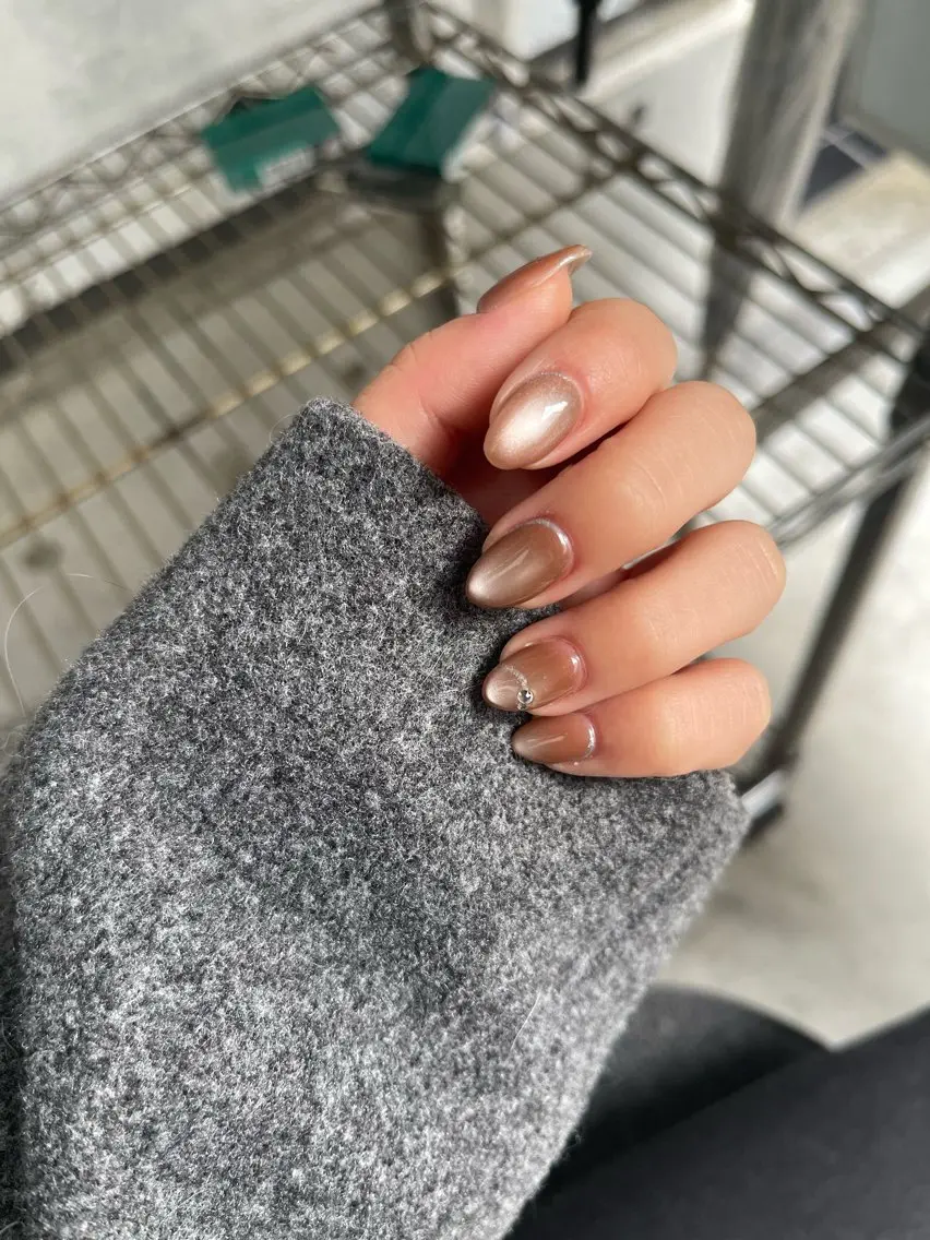 ネイル アートネイル 氷ネイル・うるうるネイル ハンドネイル UnFLAIR麻布 十番店🎀SARAのネイルデザイン