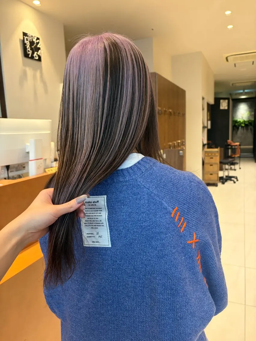 ロング カラー ベージュカラー デザインカラー ヘアカラー ルナ|縮毛矯正 ×レイヤーカット🥝のヘアスタイル