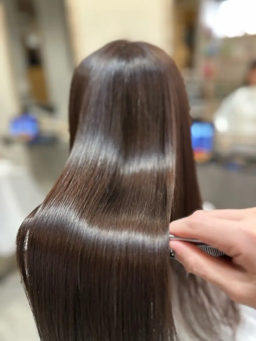 セミロング カラー ヘアカラー トリートメント 福西晃希 【艶髪・髪質改善】のヘアスタイル