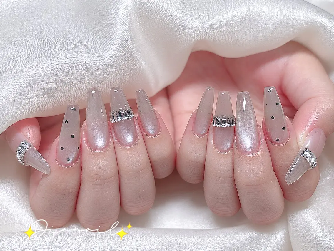ネイル フットネイル 韓国ネイル レース マグネットネイル ニュアンスネイル ハンドネイル Dia nail サロンのネイルデザイン