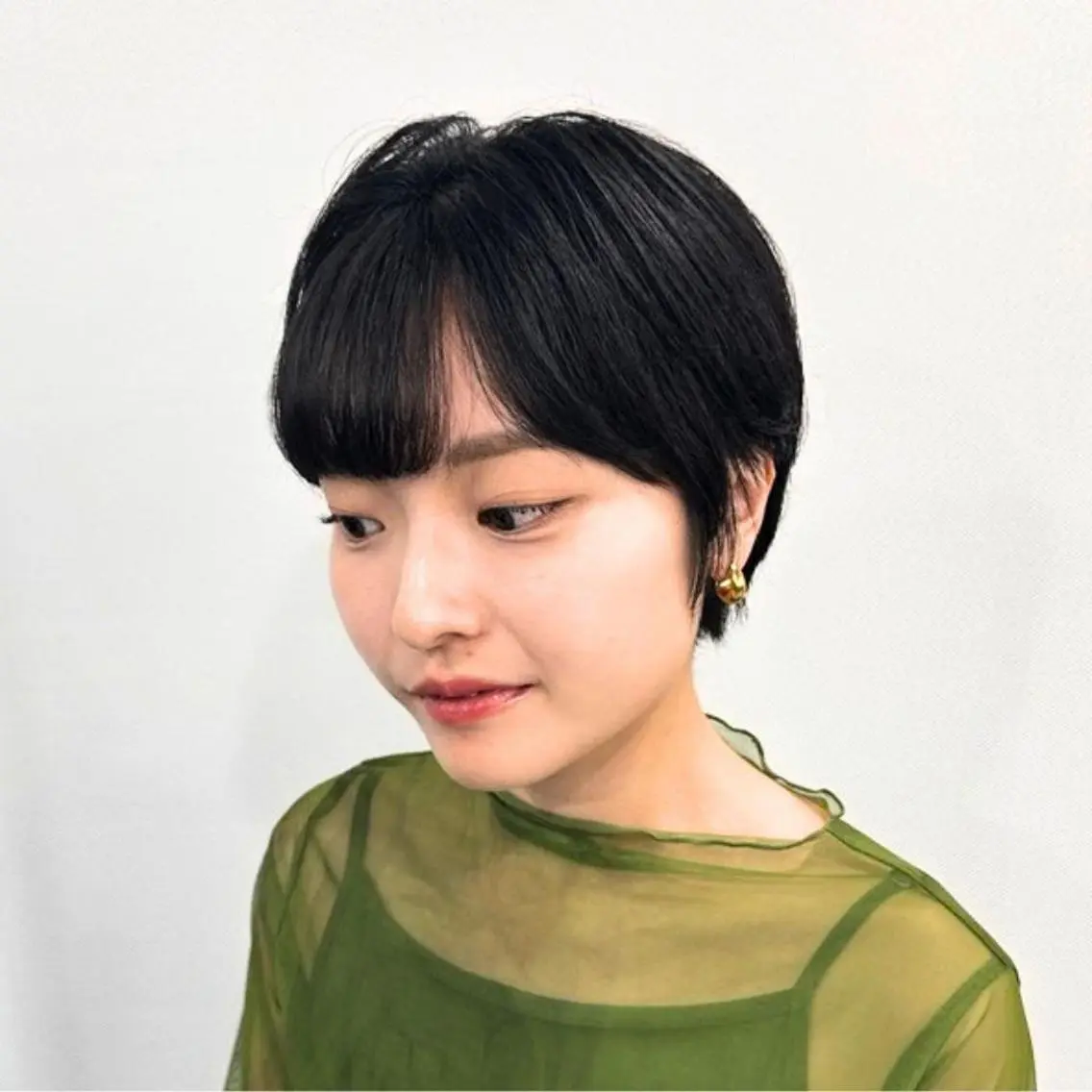 ショート カラー 黒髪 ショートヘア 小顔カット ❇️安達 優心❇️ レイヤー/艶髪特化のヘアスタイル