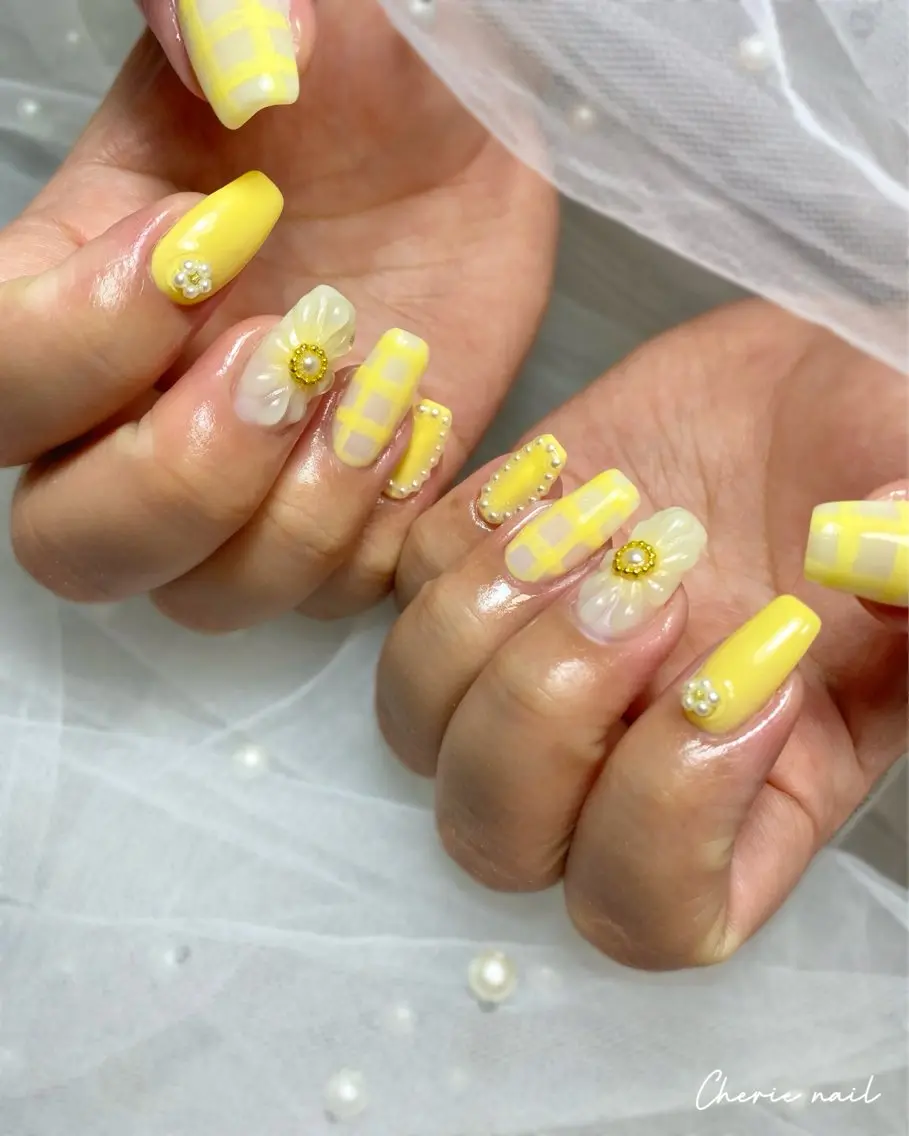 ネイル フラワーネイル ジェルネイル パステルネイル ぷっくりネイル 春ネイル ハンドネイル Cherienail yunaのネイルデザイン