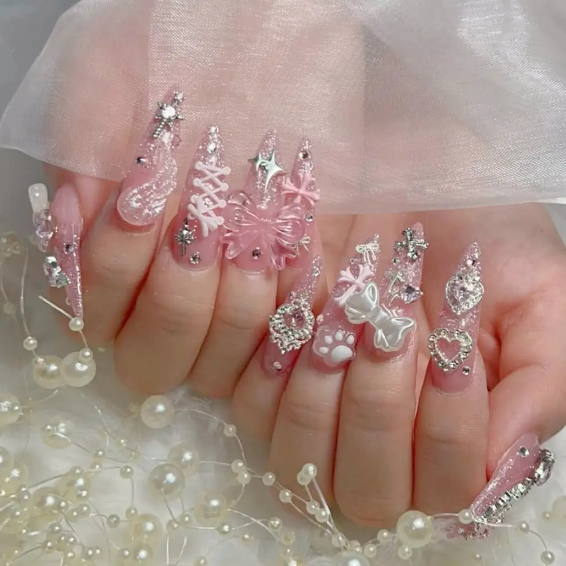 ネイル オーロラネイル クリアネイル 成人式 フラッシュネイル ジェルネイル ハンドネイル Amee Nail Salonのネイルデザイン