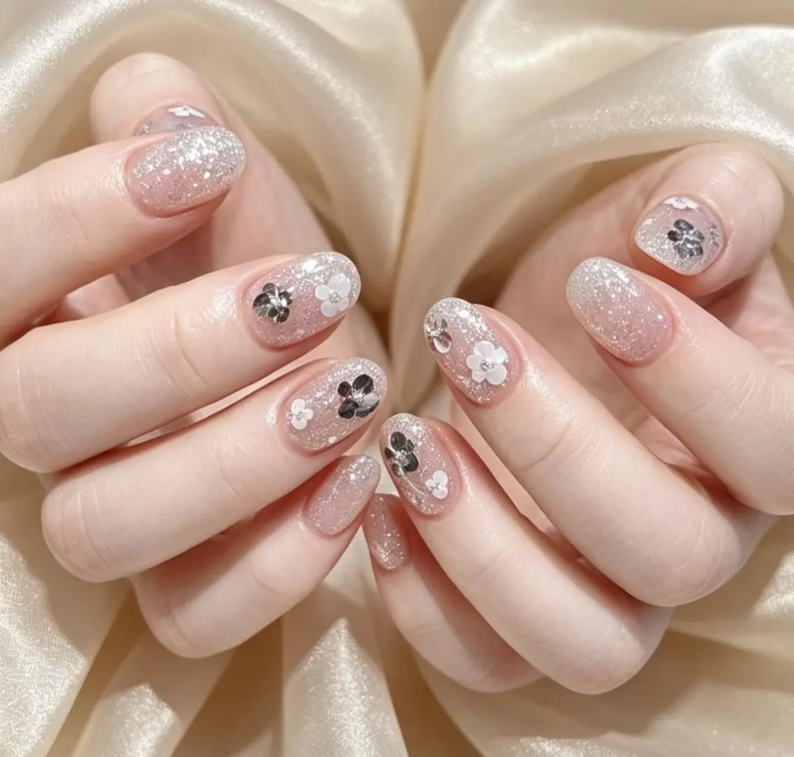 ネイル ハンドネイル 🎀 KiKi_nailのネイルデザイン