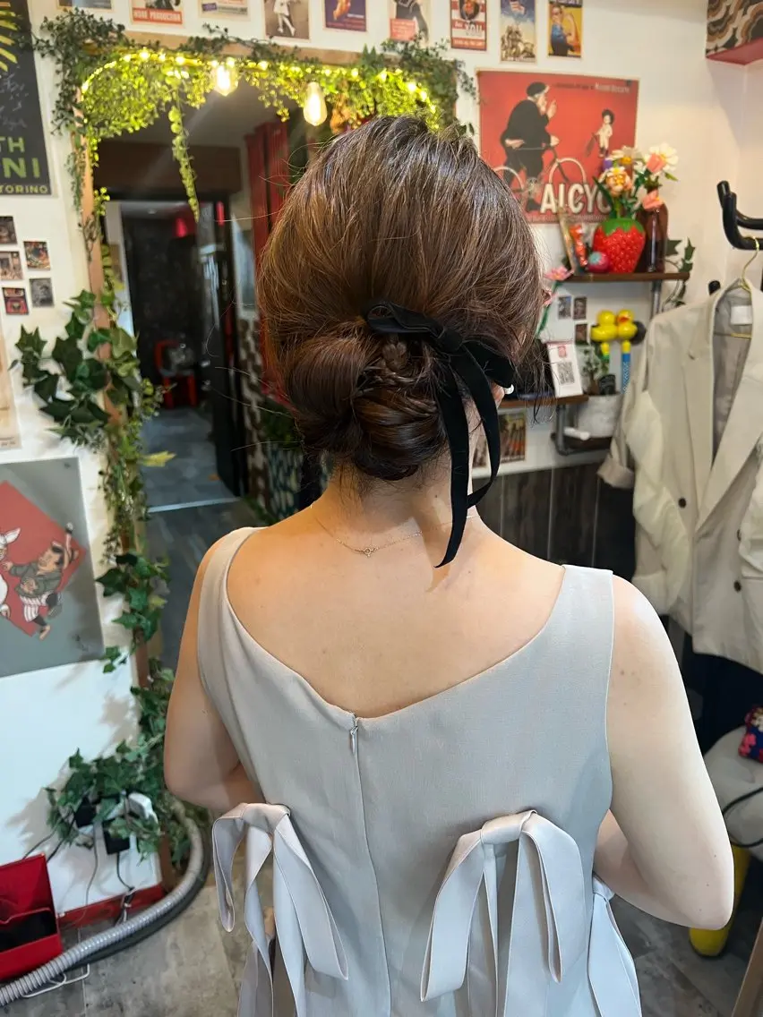 ロング ヘアアレンジ ヘアセット カラーパティシエ facce🌼ikoのヘアスタイル