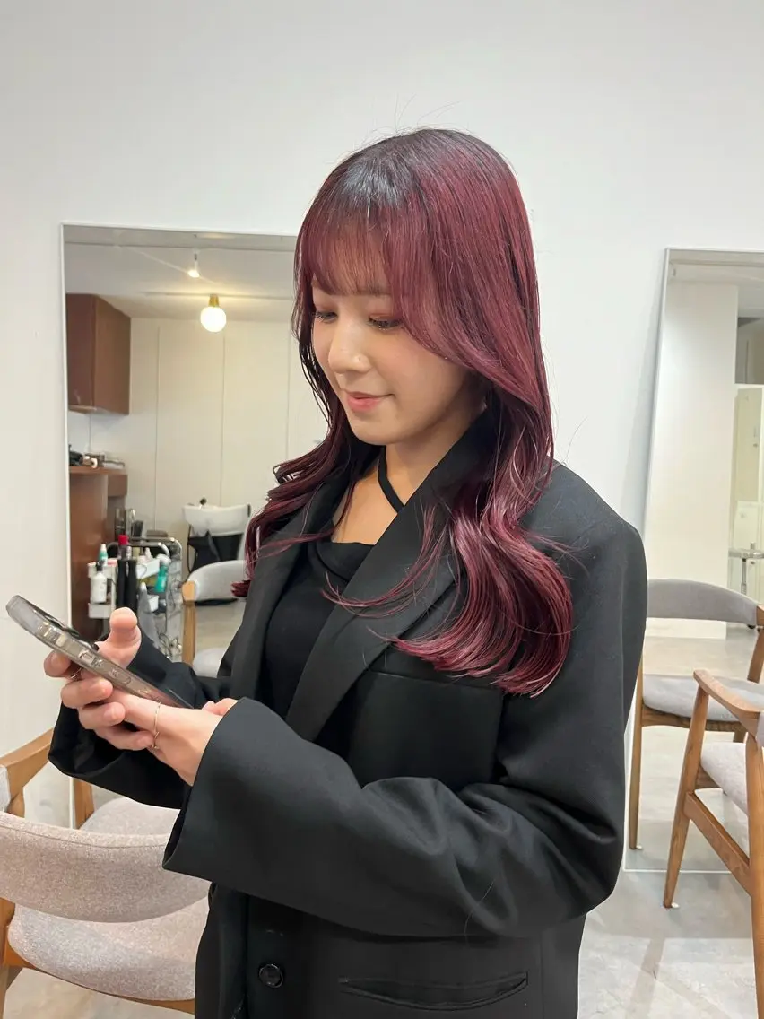 セミロング 韓国風ヘア ヘアカラー トリートメント 🟣niw SHUNNA🟣のヘアスタイル