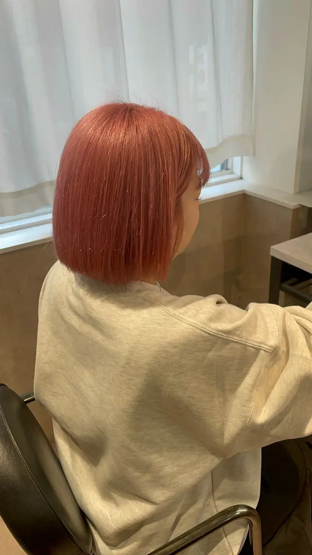 ミディアム カラー ピンクカラー ヘアカラー 🇰🇷ハイトーン× 韓国レイヤー레이어드のヘアスタイル