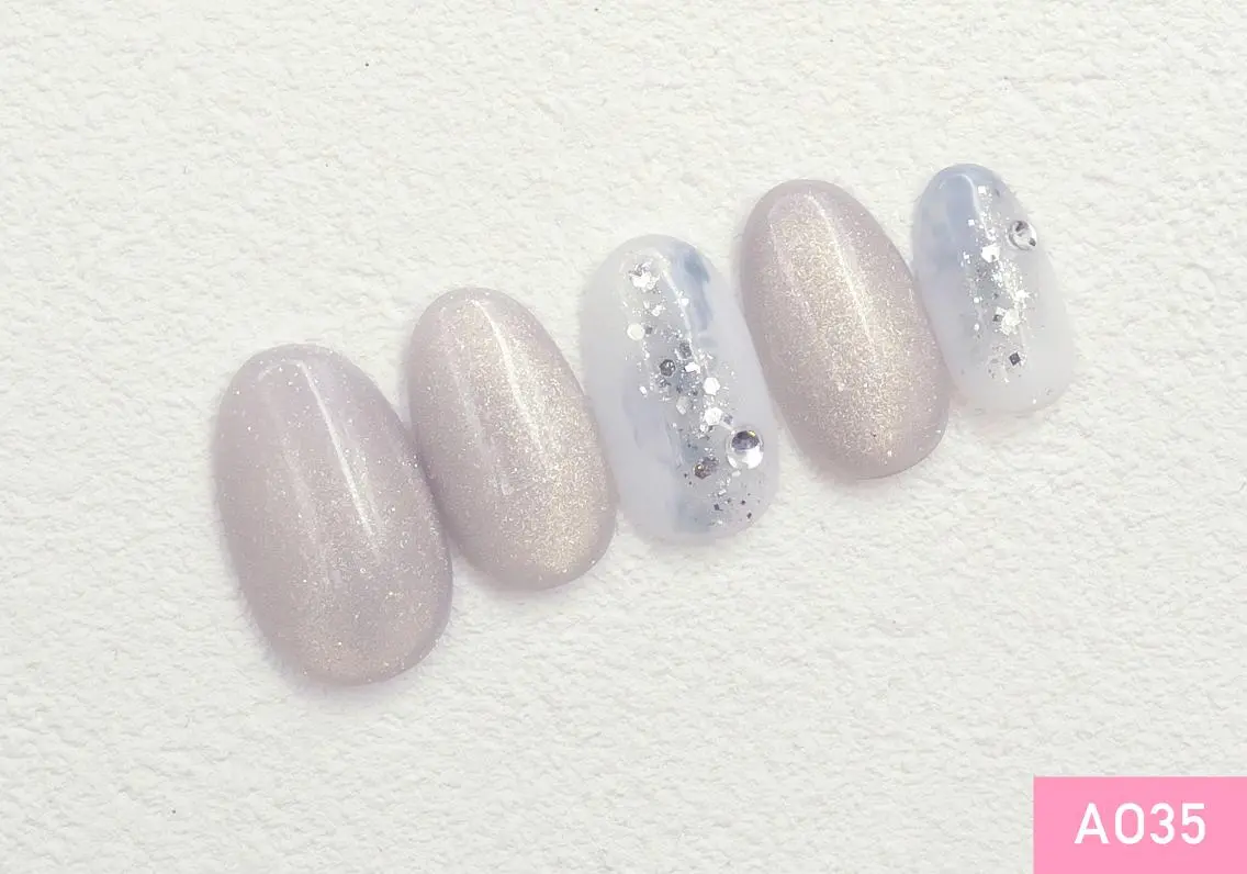 ネイル ゴールド 池袋🍓 Nailのネイルデザイン