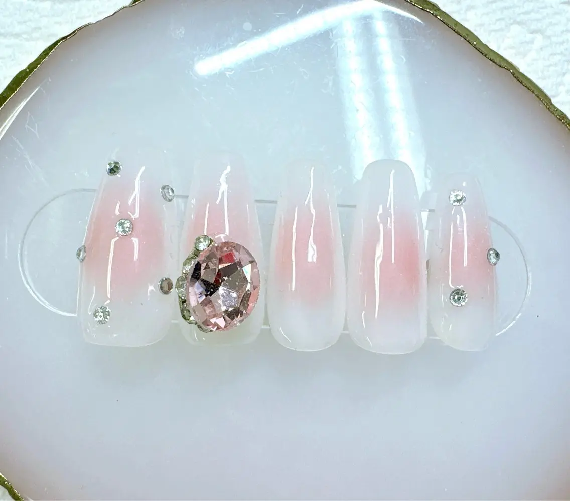ネイル アートネイル べっ甲ネイル ボルドー フットネイル フレンチネイル ハンドネイル Queeens nailのネイルデザイン