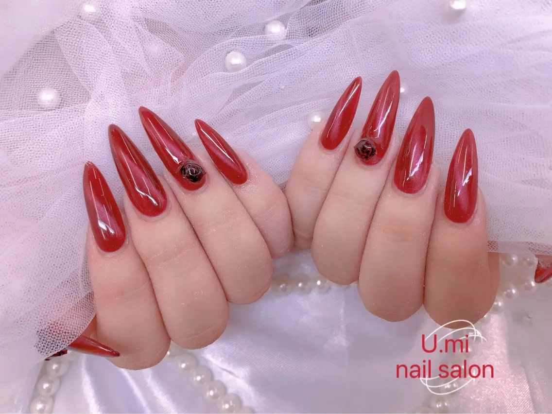 ネイル UMI ネイルサロン新宿🎀のネイルデザイン