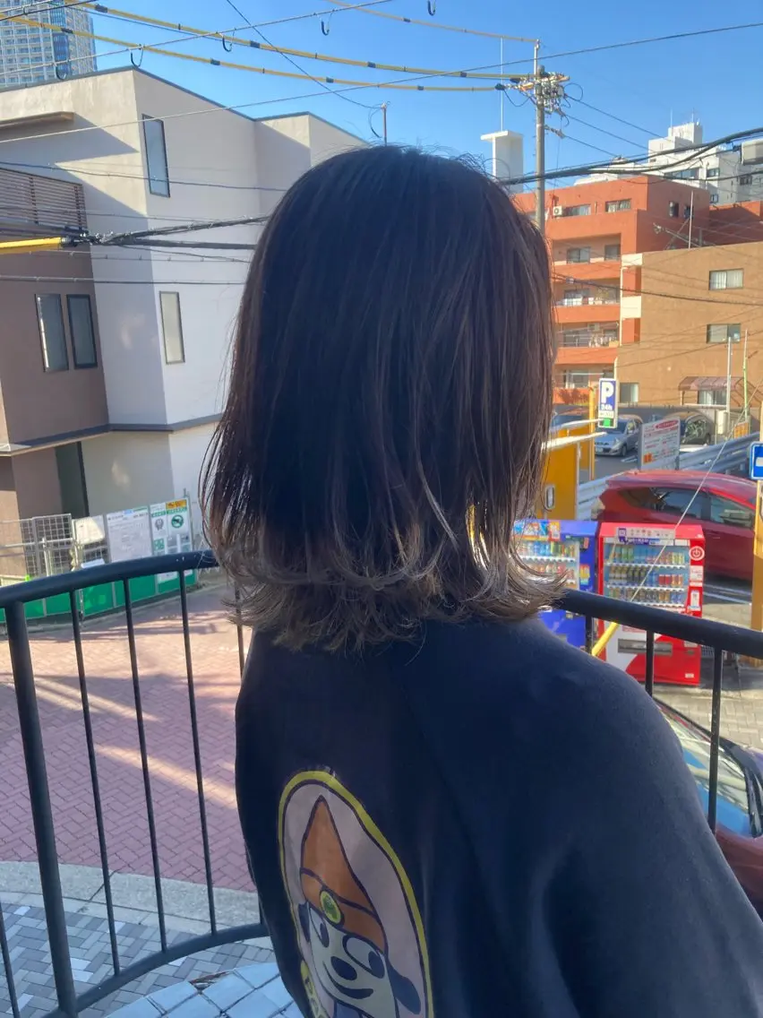 ミディアム カラー レイヤーカット vahan✂︎ 小林未果🕊のヘアスタイル