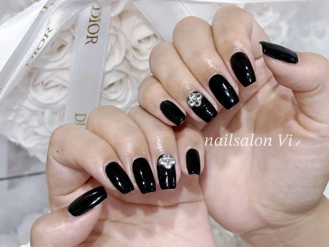ネイル ハンドネイル Nailsalon Vi+ももか🩷のネイルデザイン