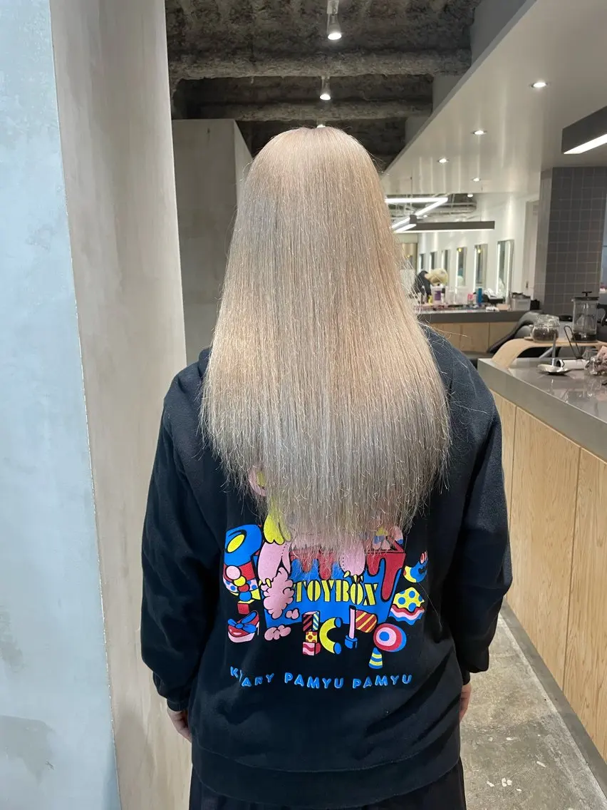 🌈ケアブリーチの4倍ケア!?🌈リタッチのみでブロンドにエフェクトリタッチ✨️✨️の写真