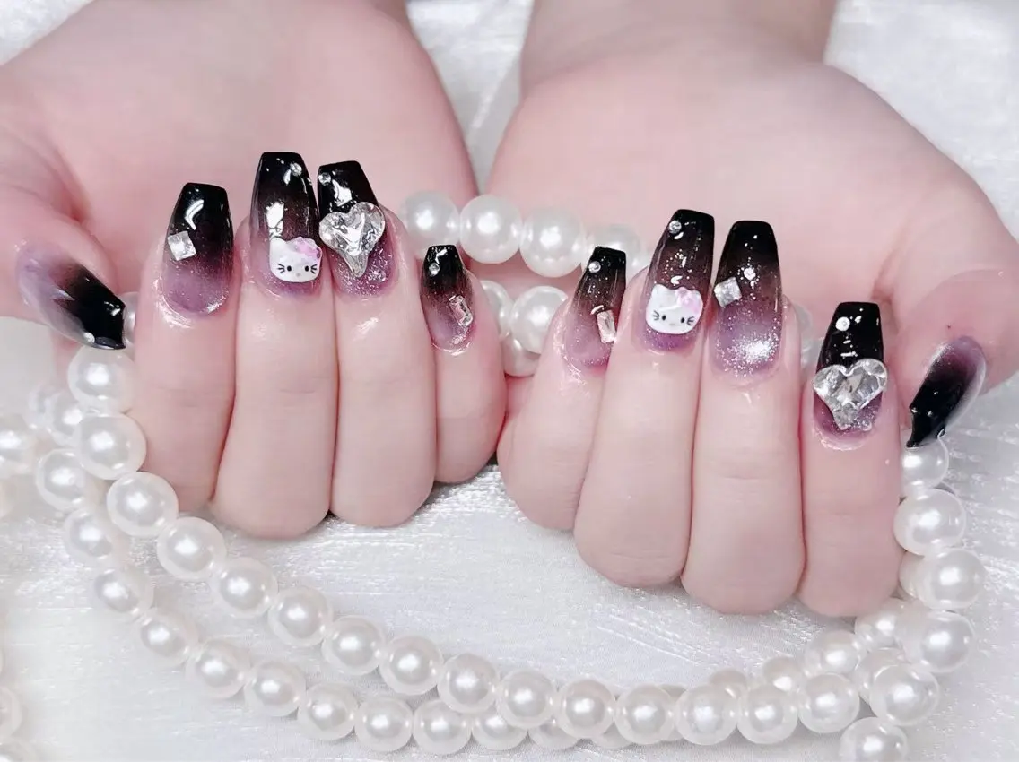 ネイル ハンドネイル En ☀️のネイルデザイン