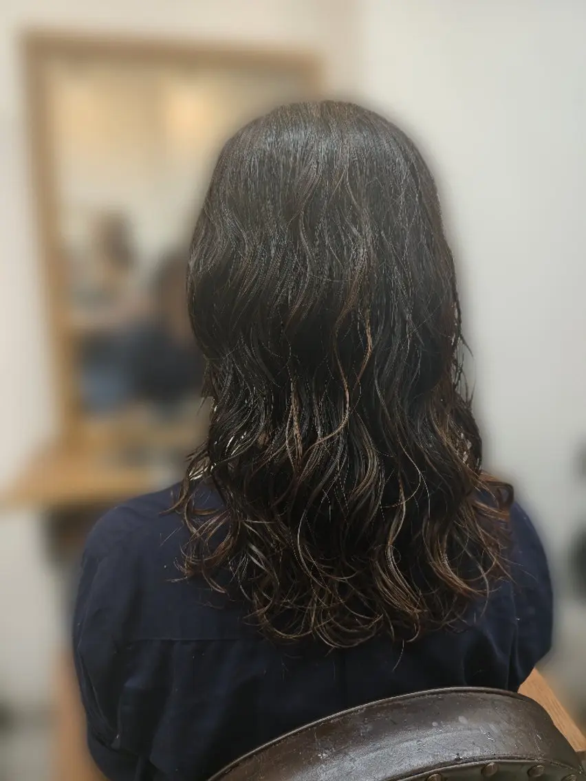 ロング 澤田 あきのヘアスタイル