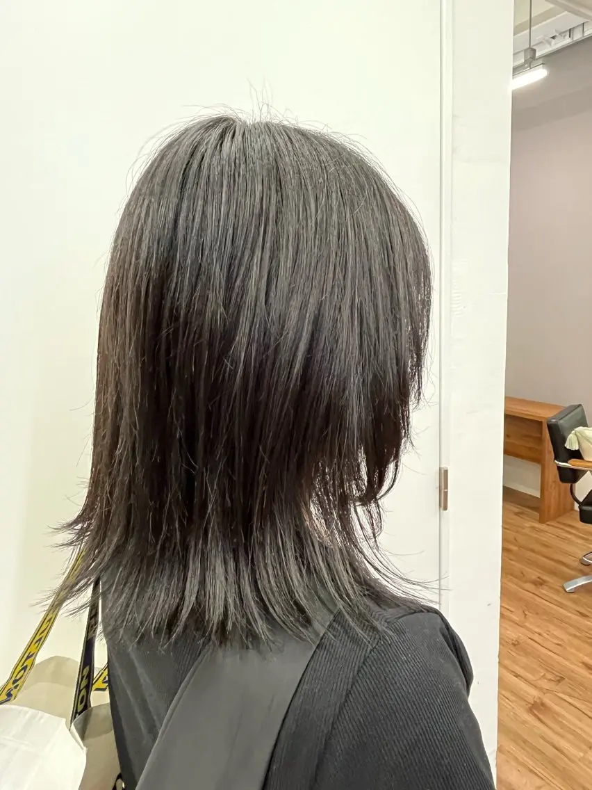 ミディアム カラー 顔周りカット レイヤーカット 小顔カット 吉祥寺✂️ shutoのヘアスタイル