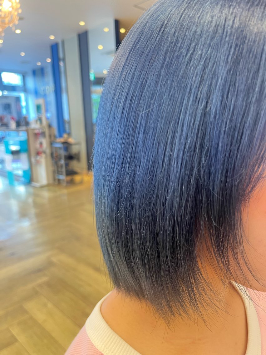 カラー ブルーカラー ヘアカラー トリートメント ブリーチカラー募集 合澤のヘアスタイル