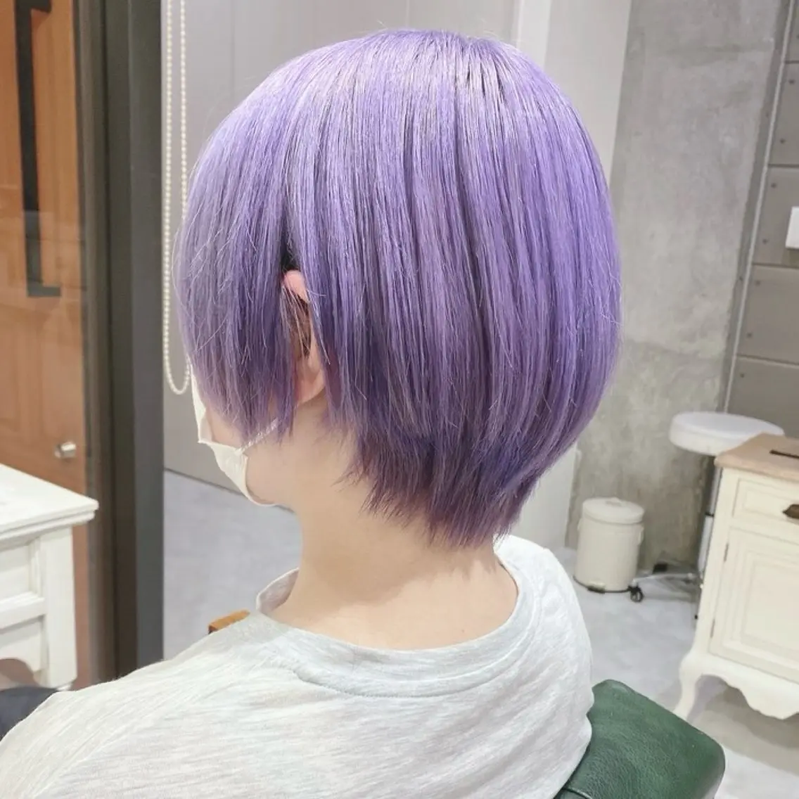 ショート カラー ブリーチ デザインカラー ハイトーンカラー ラベンダーカラー パープルカラー ヘアカラー トリートメント ヘアセット DAYS Men’sのヘアスタイル