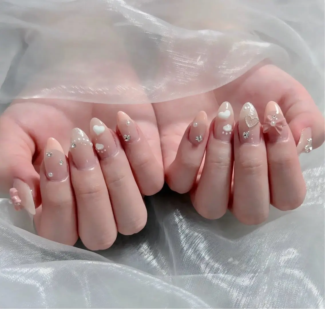ネイル ハンドネイル Rinaky Amee Nailのネイルデザイン