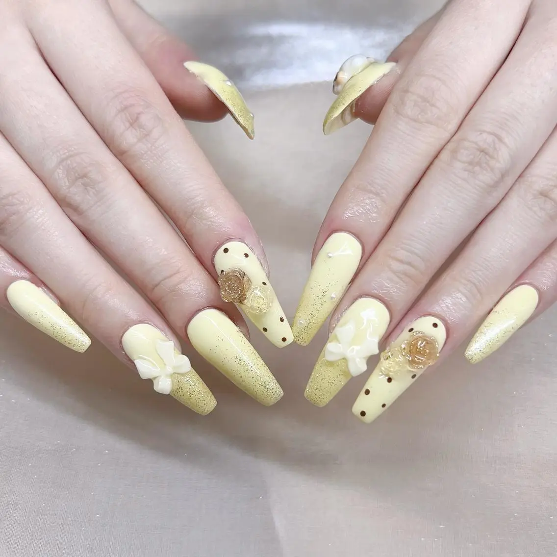ネイル ハンドネイル NAILサロン 木にいるのネイルデザイン