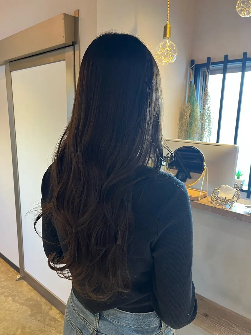 ロング カラー ベージュカラー オリーブベージュ LoE[ロエ]桃井 香菜子のヘアスタイル