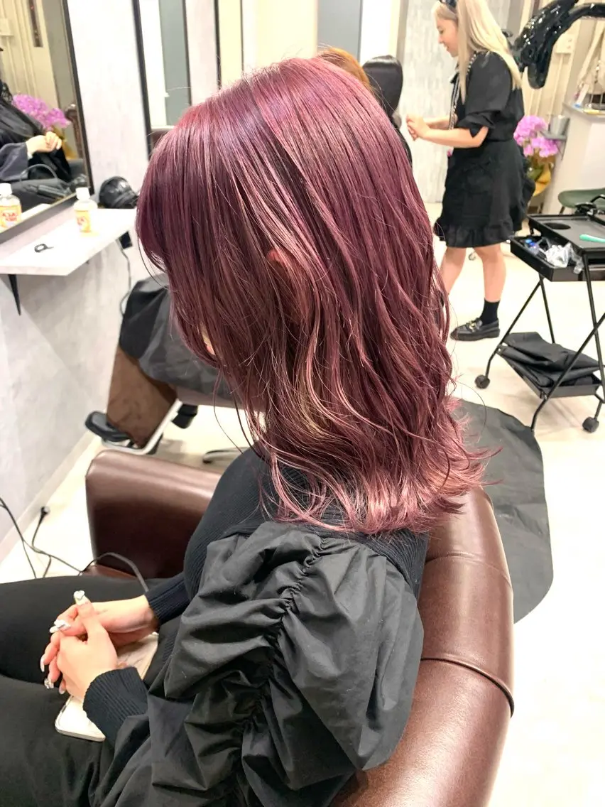 ミディアム 池袋/カラー特化🎨 ロング料金なし🩵のヘアスタイル