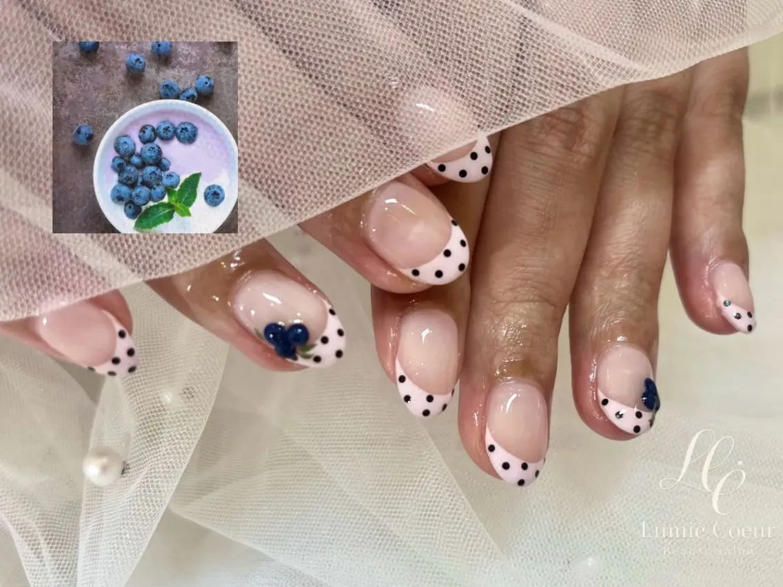 ネイル ブルー ハンドネイル LumiéCoeur Nanaeのネイルデザイン