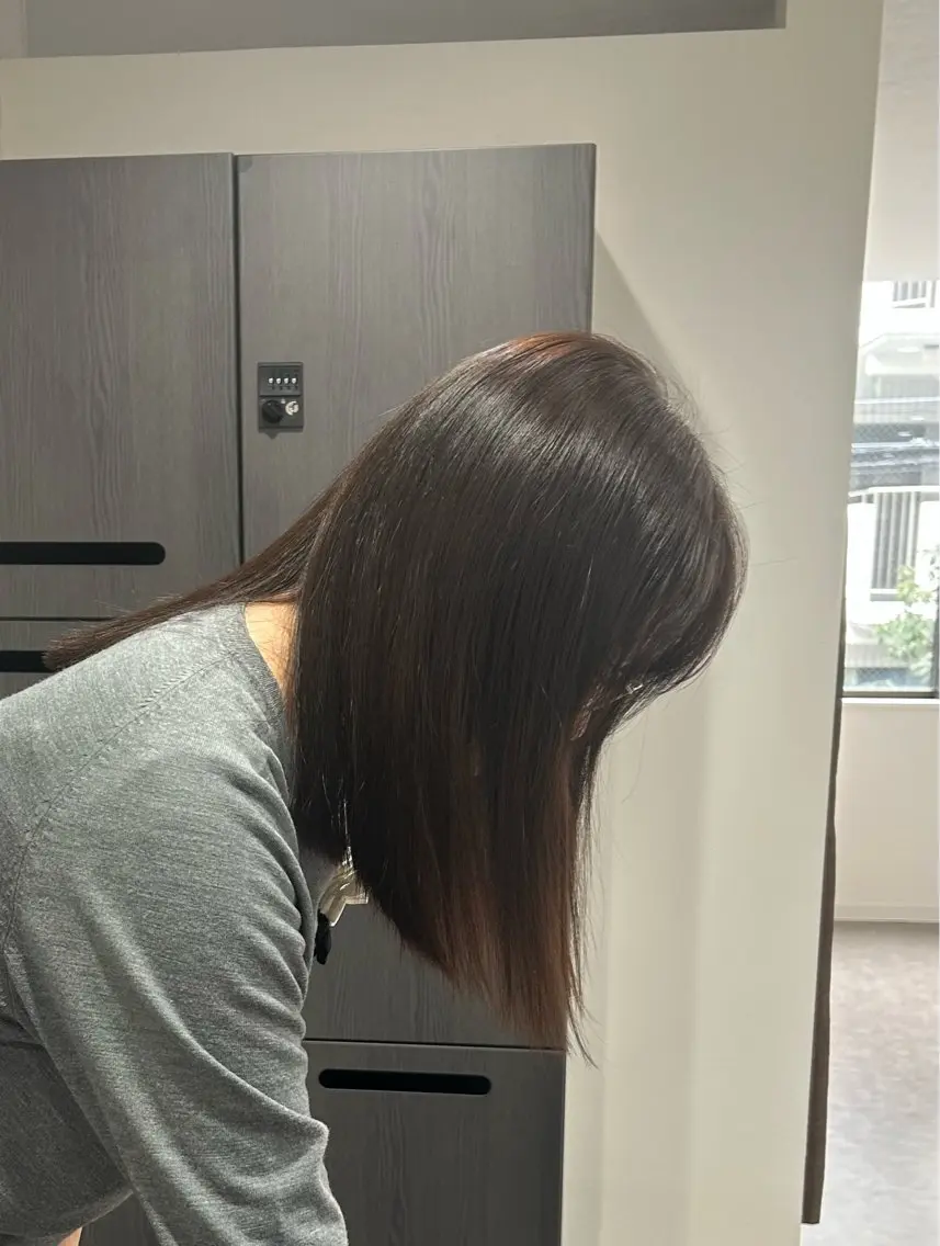 セミロング カット ヘアカラー トリートメント タナカ レイヤのヘアスタイル