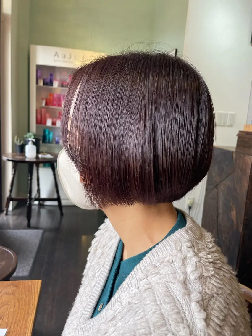 ミディアム 三國 栞音のヘアスタイル