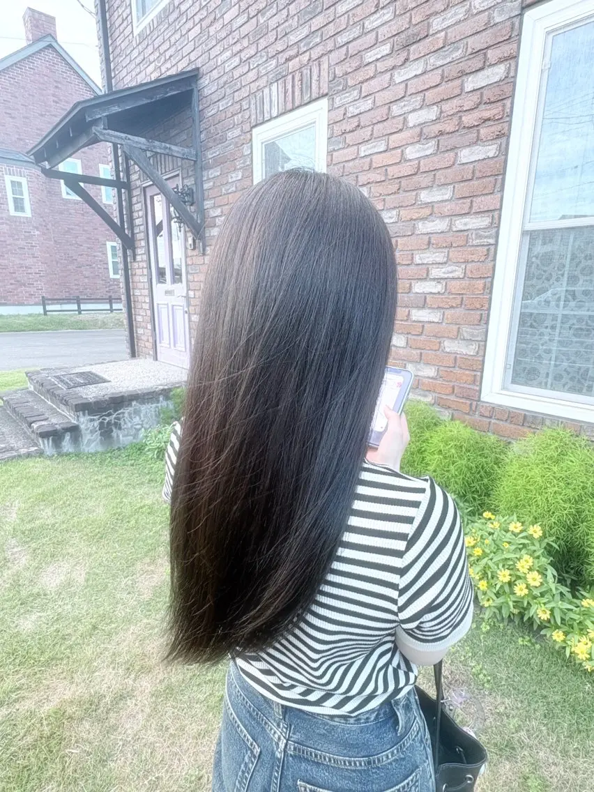 カラー 江川 留衣のヘアスタイル