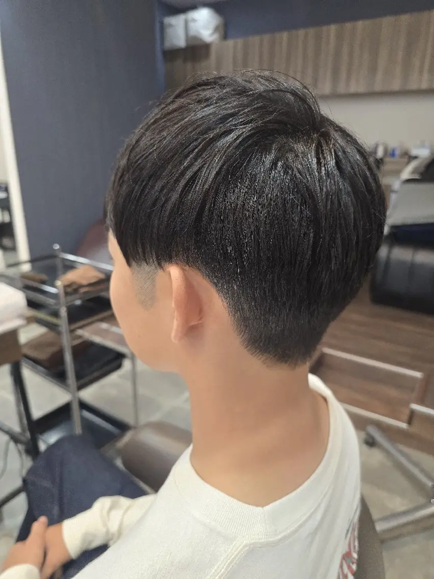 ミディアム メンズ ミディアムパーマ センターパート モヒカン マッシュ メンズパーマ 石川(park) ジェウンのヘアスタイル