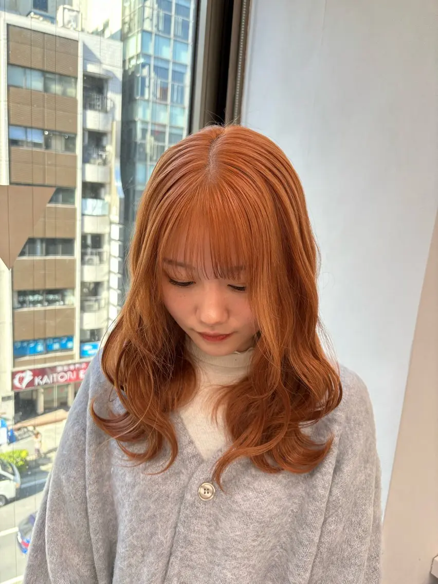 ロング カラー 抜け感レイヤー︴ ニュアンスカラーのヘアスタイル